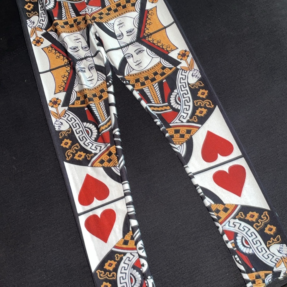 Queen playing card leggings